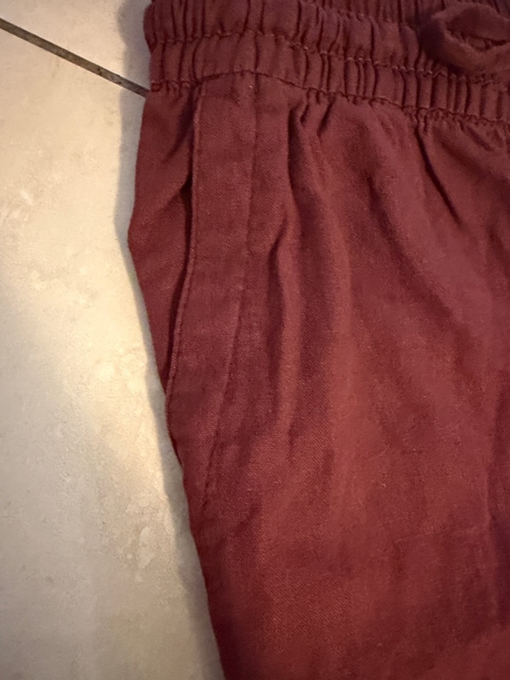 Old Navy Women’s Drawstring Joggers in Burgundy - Picture 3 of 5